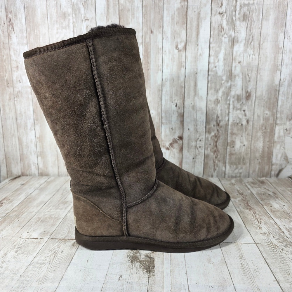UGG Australia Classic Tall 5815 Chocolate Brown Sheepskin Boots Womens 8